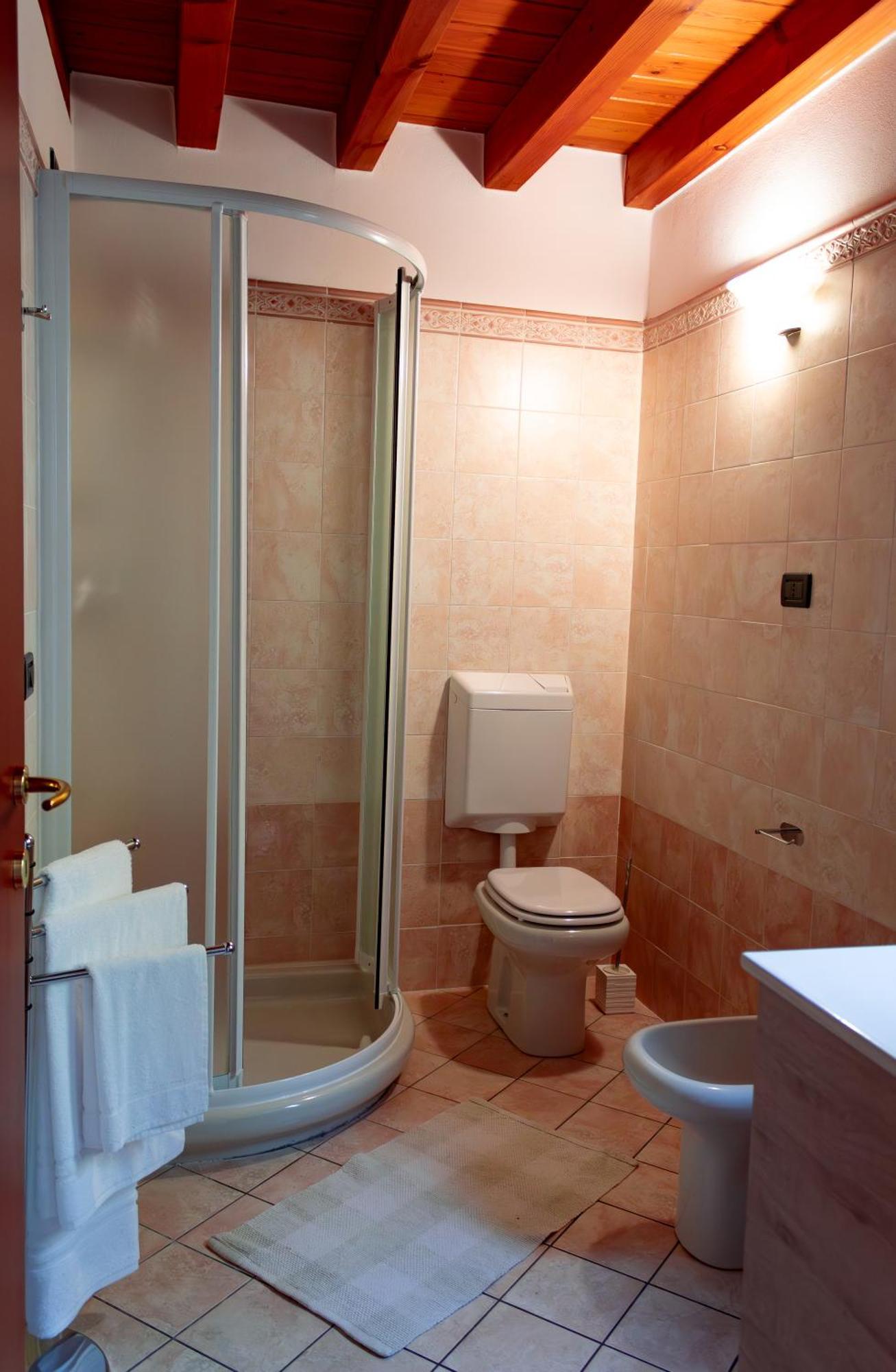 La Casa Sulla Roccia Otel Pisogne Dış mekan fotoğraf