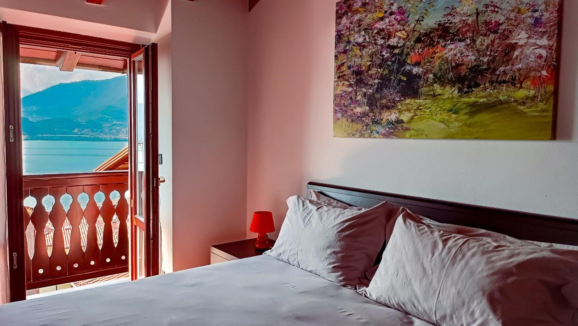 La Casa Sulla Roccia Otel Pisogne Dış mekan fotoğraf