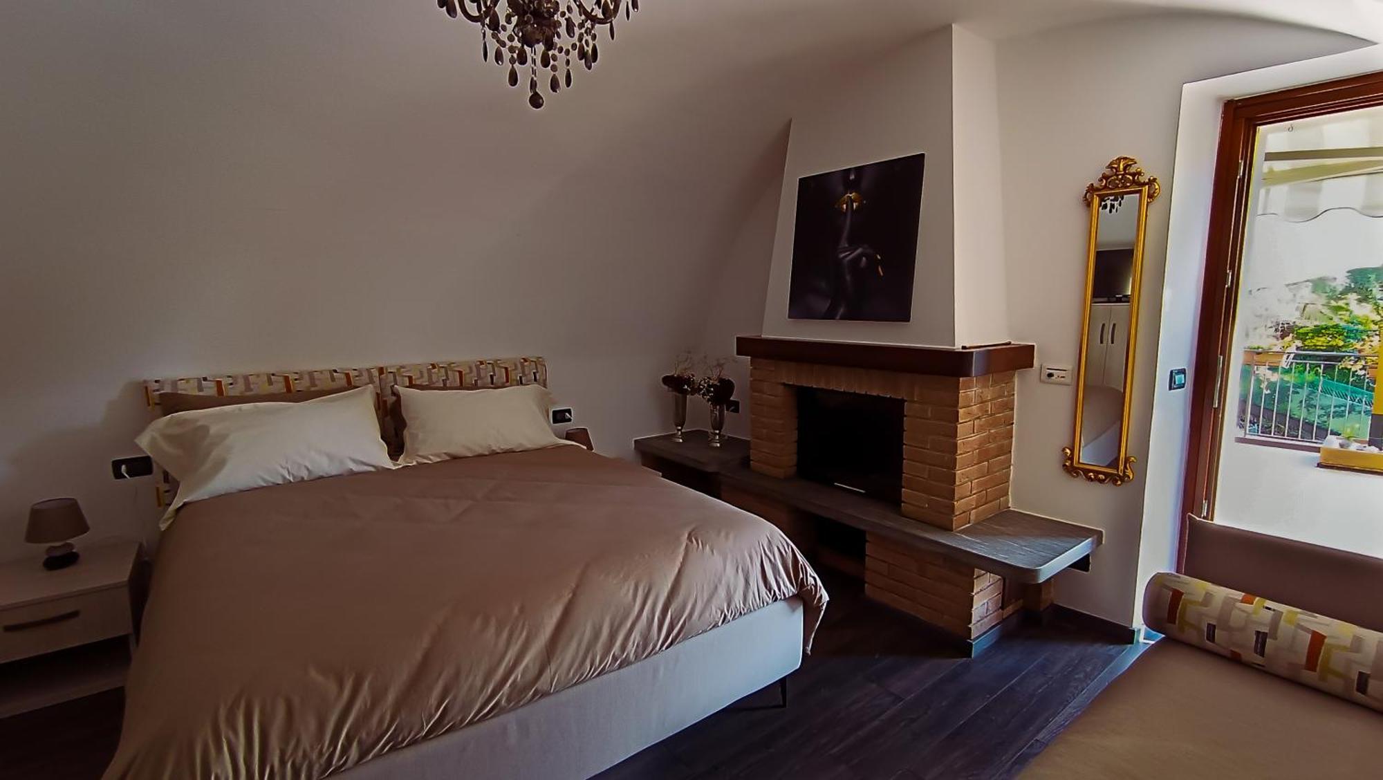 La Casa Sulla Roccia Otel Pisogne Dış mekan fotoğraf